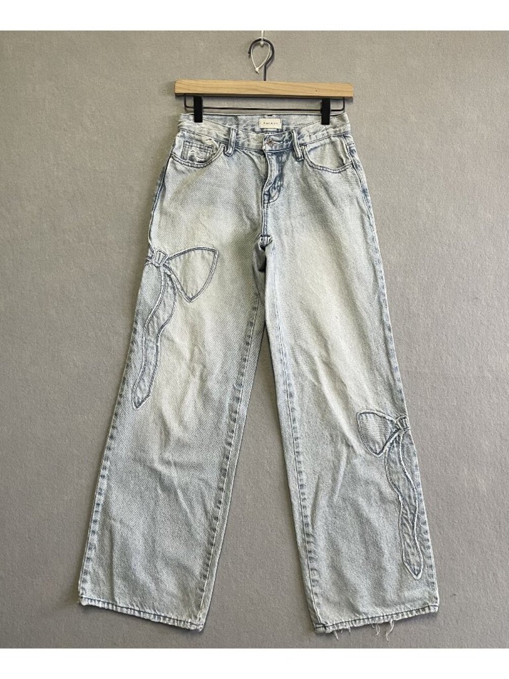 Pacsun Casey Low Rise Baggy Light Indigo Jeans With Stitched Bow Womens Size 23